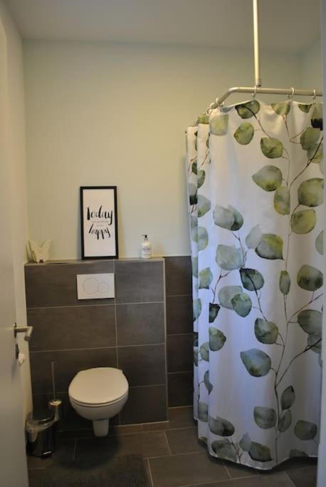 Modernes Doppelzimmer Friedewald Rhoenblick ภายนอก รูปภาพ